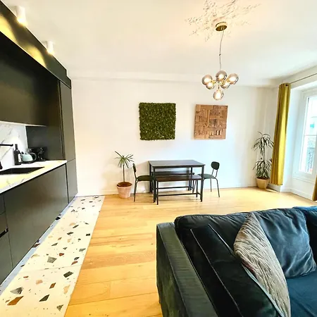 Elegant & Chic A 公寓 *